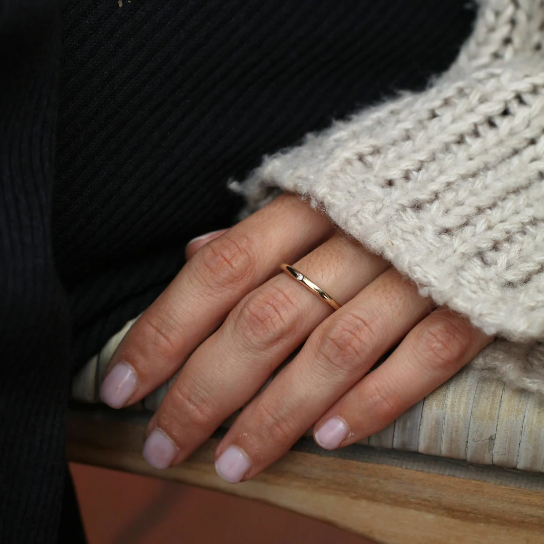 Anillo Simple + (Oro 9k) - Image 4